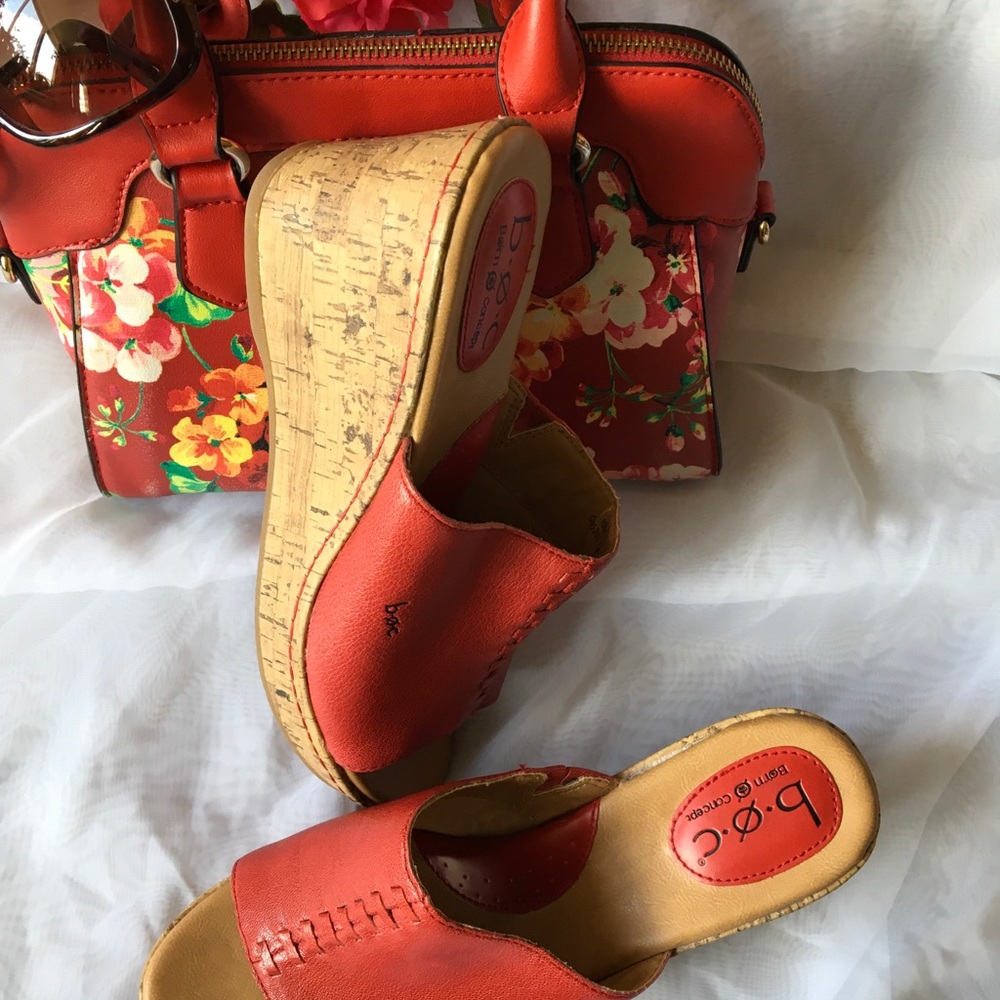 BOC Born Concept clog style sandals EUC